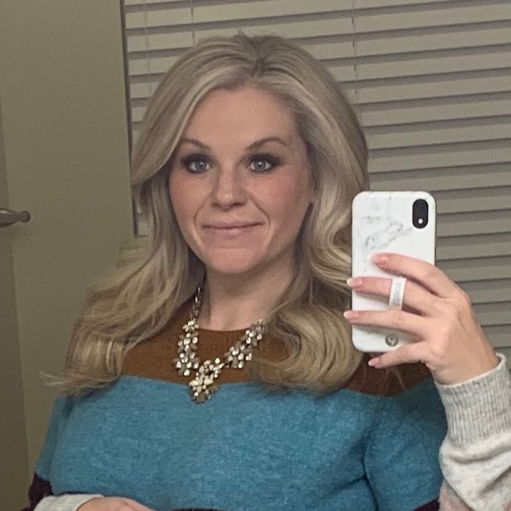 Meet your Posher, Whitney